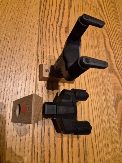Hercules GSP38WB guitar wall holder