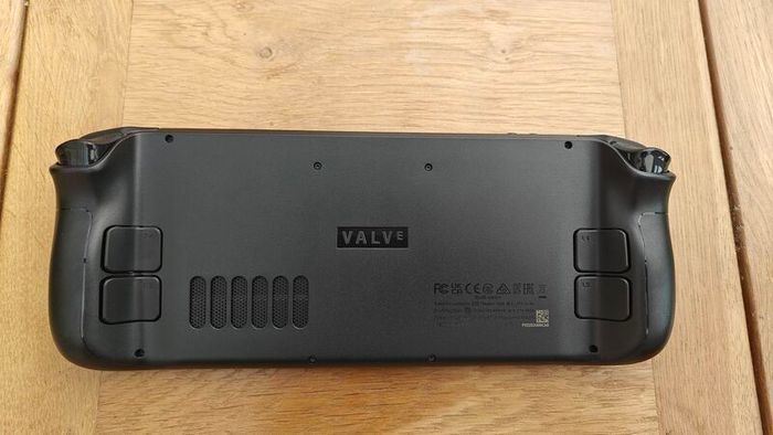 Steam Deck OLED 512GB, DBrand Killswitch Case + Cover, official charger + case, screen protector