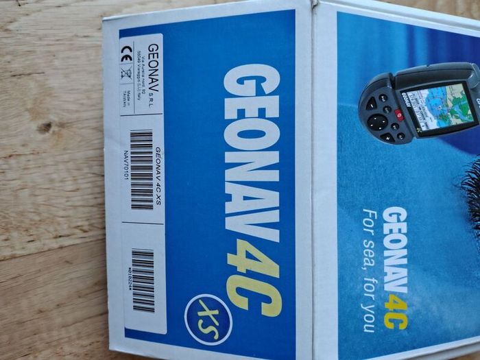 3 Sat navs & compass