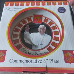 pope Francis commemorative plate Ireland 2018