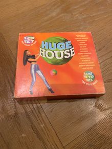 Huge House (Various Artists) 4xCD