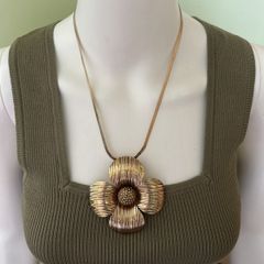 Gold tone large flower necklace