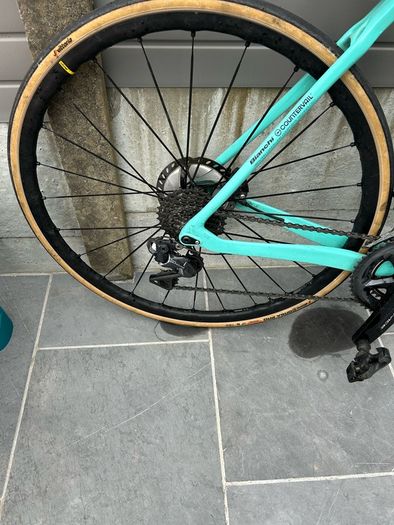 Bianchi Oltre XR3 Road Bike