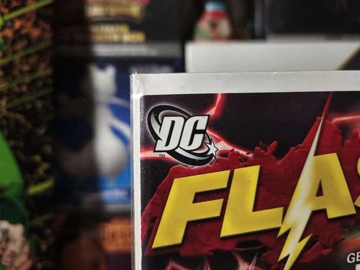 Flashpoint ! Issue #1 ! 1st Full App of Batman (Thomas Wayne) ! 1st App of Element Woman ! 1st App of Outsider (Michael Desai) ! 2011 ! by DC Comics !