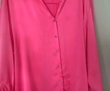 pink blouse