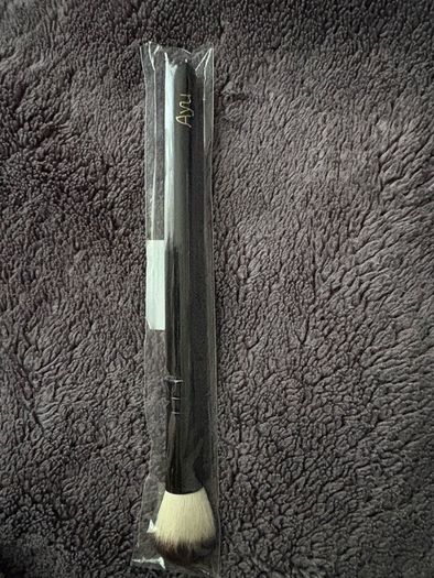 Ayu make up brush - concealer / highlighter
