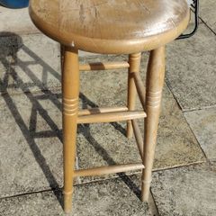 tall bar stool
