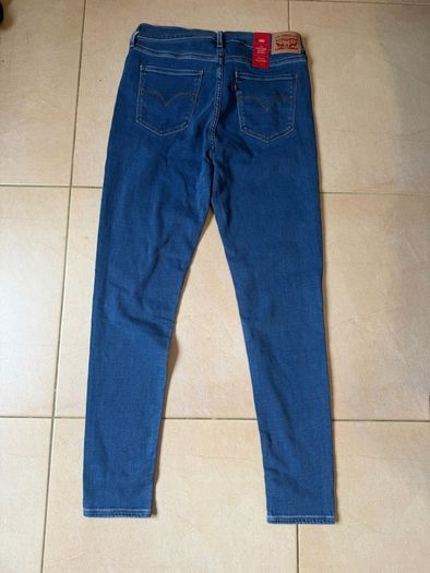 Levi's women's super skinny jeans BNTW W31 L30