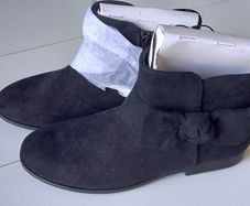Girls shoes.