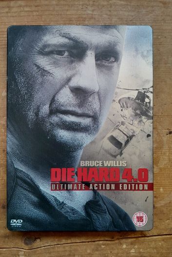 Die Hard 4.0 - Steelbook - Ultimate Action Edition