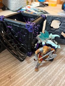 Schleich Battle Cave + Figurines
