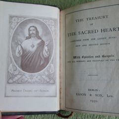 1930 The Treasury of The Sacred Heart with Epistles