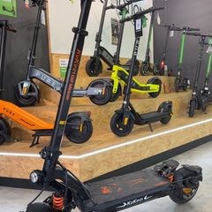 KuKirin G2 Master Electric Scooter + New LIVALL L23 Helmet