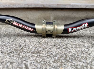 Renthal Fatbar Carbon 31.8mm , 780mm Wide , with Stem