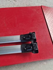 AGURI Low Profile Roof bars
