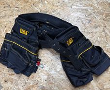 Cat tool belt with 3x pouch and hammer loop