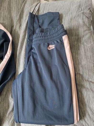womens tracksuit nike size s size 10