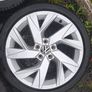 18" Genuine Vw Alloys with tyres Image 4