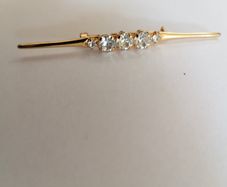 Broach Pin with sparkling clear stones