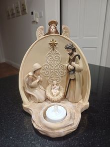Nativity Scene with tealight holder
