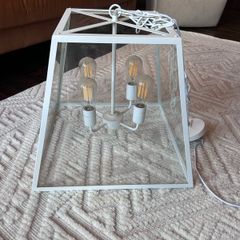Lantern style chandelier 4 bulb