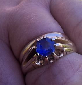 Antique Gold Sapphire Ring