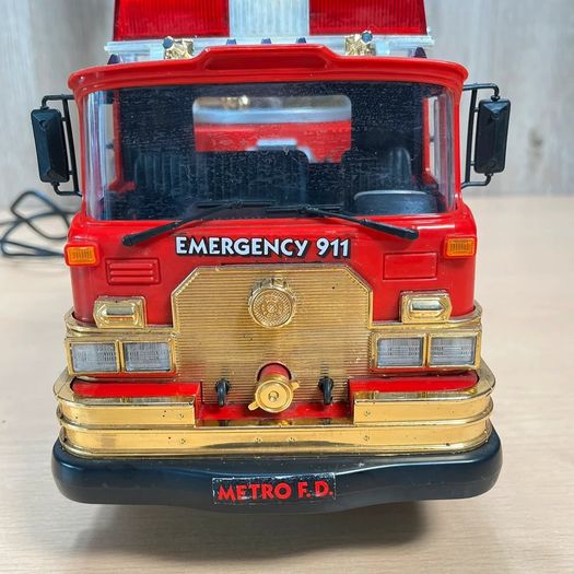 New Bright Fire Engine Truck No 230 Wired Remote - Rare - Vintage - Boxed