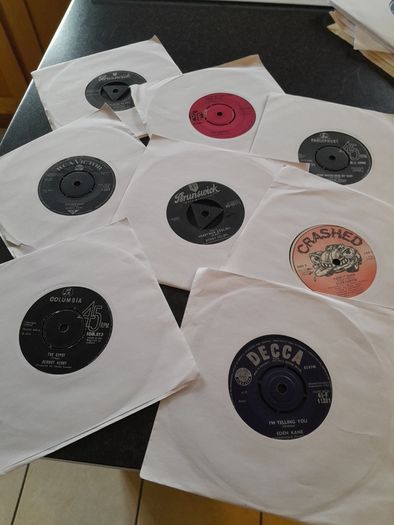 12 x 7" Records - Easy / Irish - some rare