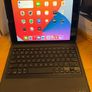 iPad 8th Gen with hard case & keyboard (hardly used) Image 2