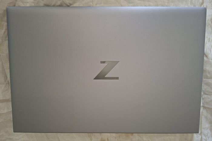 Hp Zfirefly14 G8 14" Laptop Ram 16gb/512 Nvme Ssd