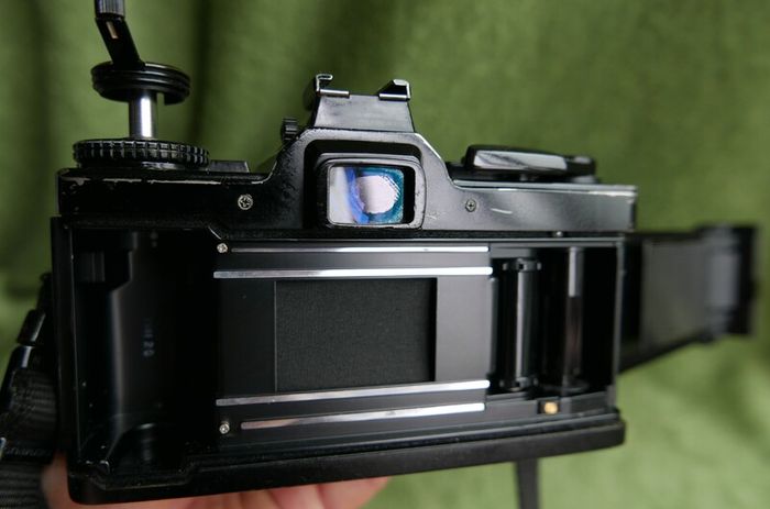 Olympus OM-4Ti Black 35mm SLR Film Camera Titan Body JAPAN and Vivitar series 1 28-90mm F2.8-3.5  FD mount lens