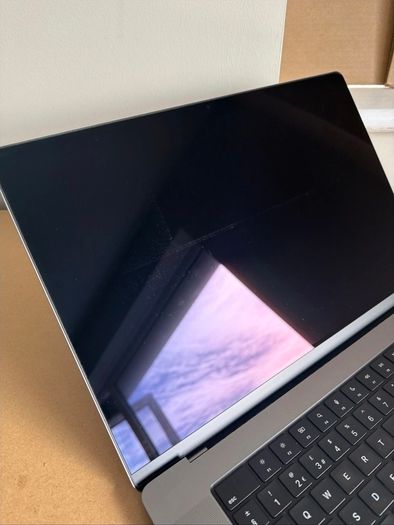Apple Macbook Pro 16" (2021) M1 Pro / 16gb / 1tb Ssd / 86% Bh