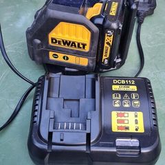 Dewalt 2 line laser.