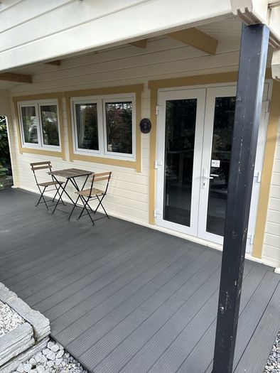 1 Bed Log Cabin