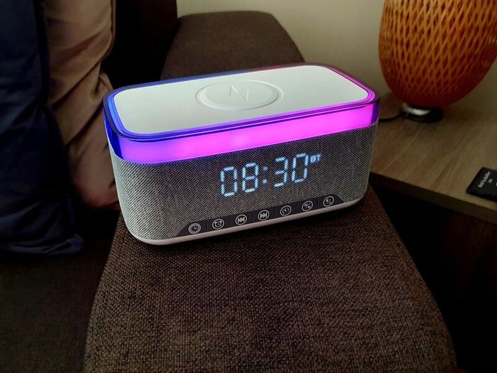 Wireless Charging Alarm Clock/Speaker