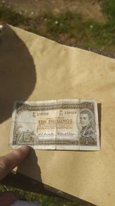 Australian 10 shillings 60,s i d say