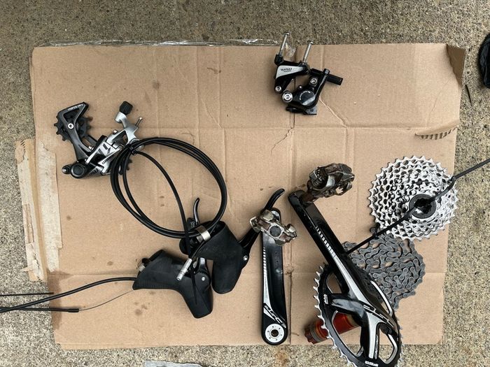 sram rival