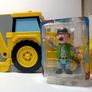 Bob the Builder Scoop Carry Case and Farmer Pickles Figure Image 2