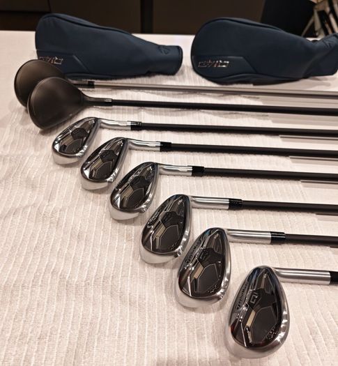 TaylorMade QI Max Graphite Irons with QI4D 4 & 5 Hybrid
