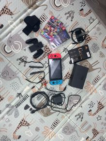 Nintendo Switch, Games and Docks