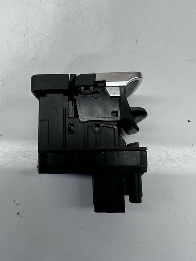 Vw Golf Mk7 2014 Handbrake Control Switch 560927225d A1l3b310s