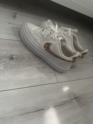 nike runners