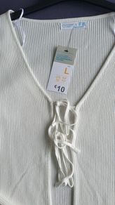 BNWT - A Beautiful Ivory Top - Read Carefully - #