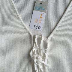 BNWT - A Beautiful Ivory Top - Read Carefully - #