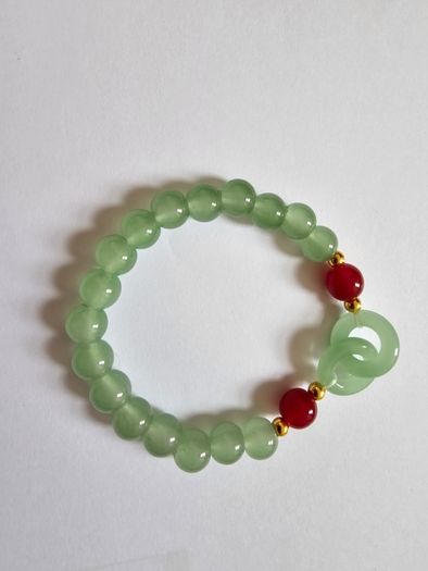 Brand New Green Beaded Stretch Bracelet