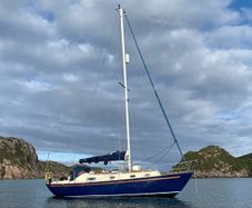 Sailing boat