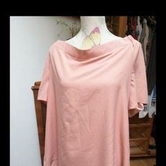 F&F peach coldshoulder top, new with tags.