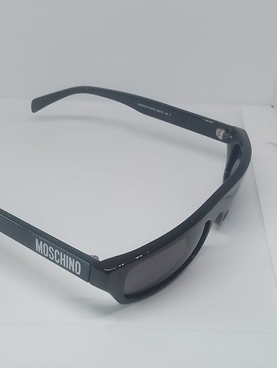 Moschino Sunglasses Ladies with Case and Cloth Free Postage