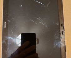 HUAWEI MEDIATAB T3 AGS-W09, Damaged screen and Google FRP Locked, for parts or repair