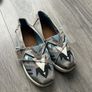 Toms boys shoes size 10uk Image 2